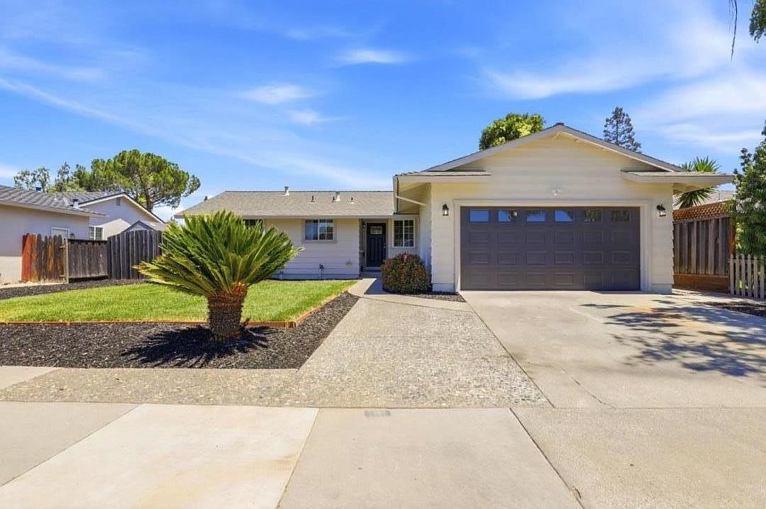 8312 Kelton Dr, Gilroy, CA